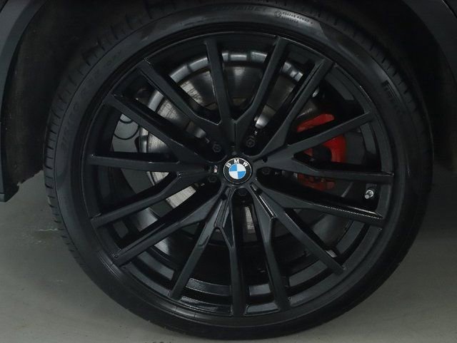 Used 2025 BMW X5 M60i AWD/4WD image 13