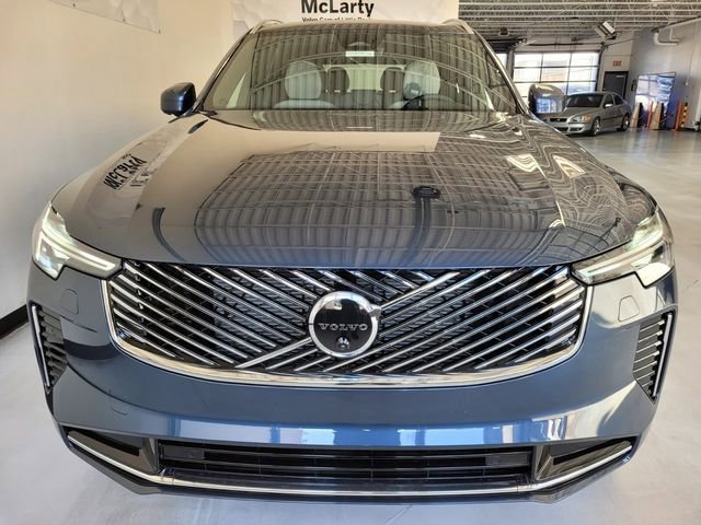 New 2026 Volvo XC90 B6 Plus w/ Protection Package Premier AWD/4WD image 4