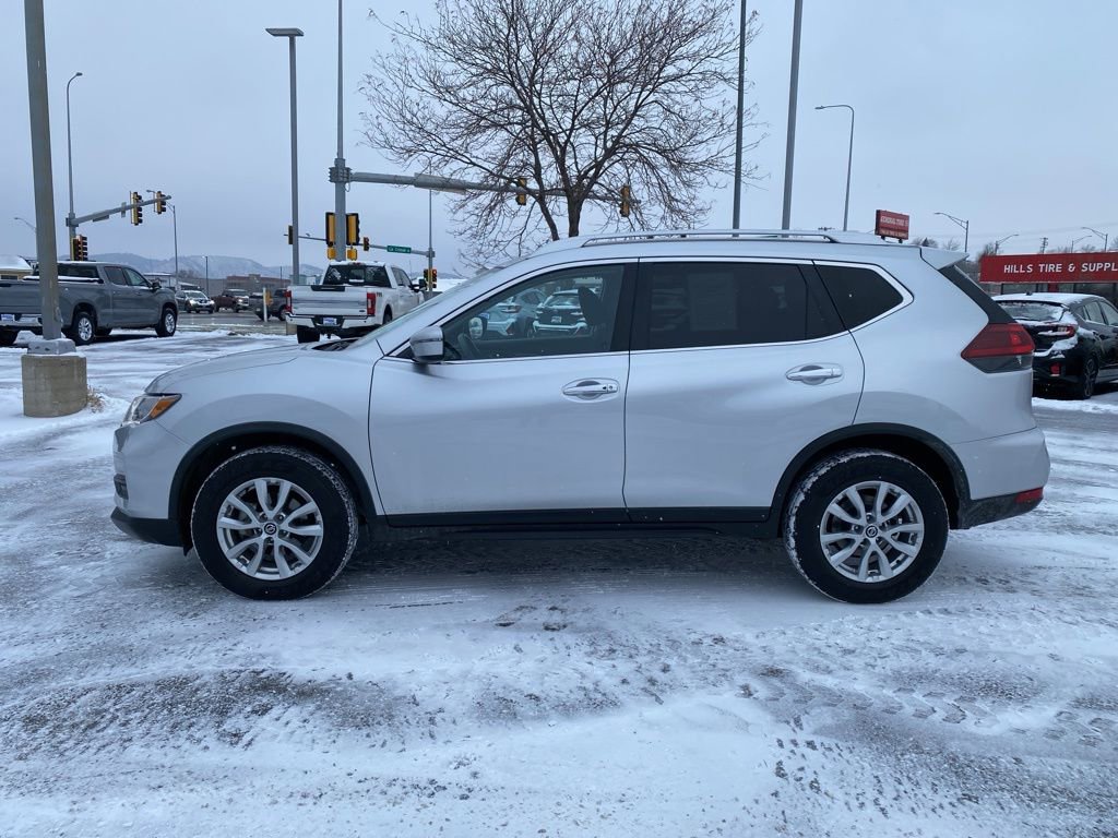Used 2019 Nissan Rogue SV image 4