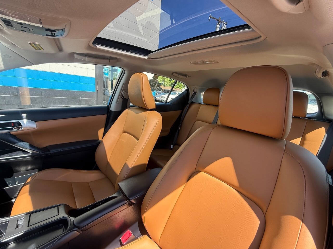 Used 2013 Lexus CT 200h FWD image 10