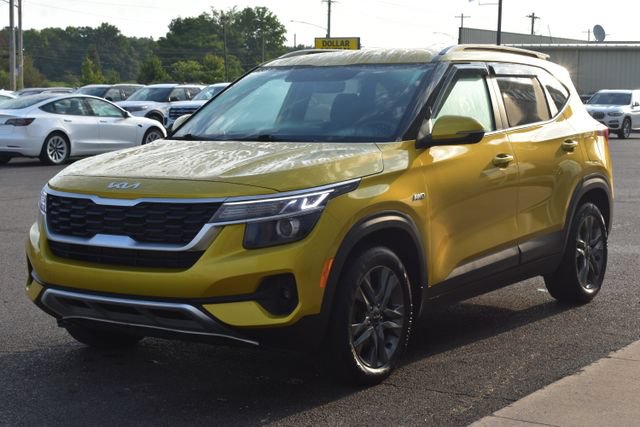 Used 2023 Kia Seltos LX AWD/4WD image 12
