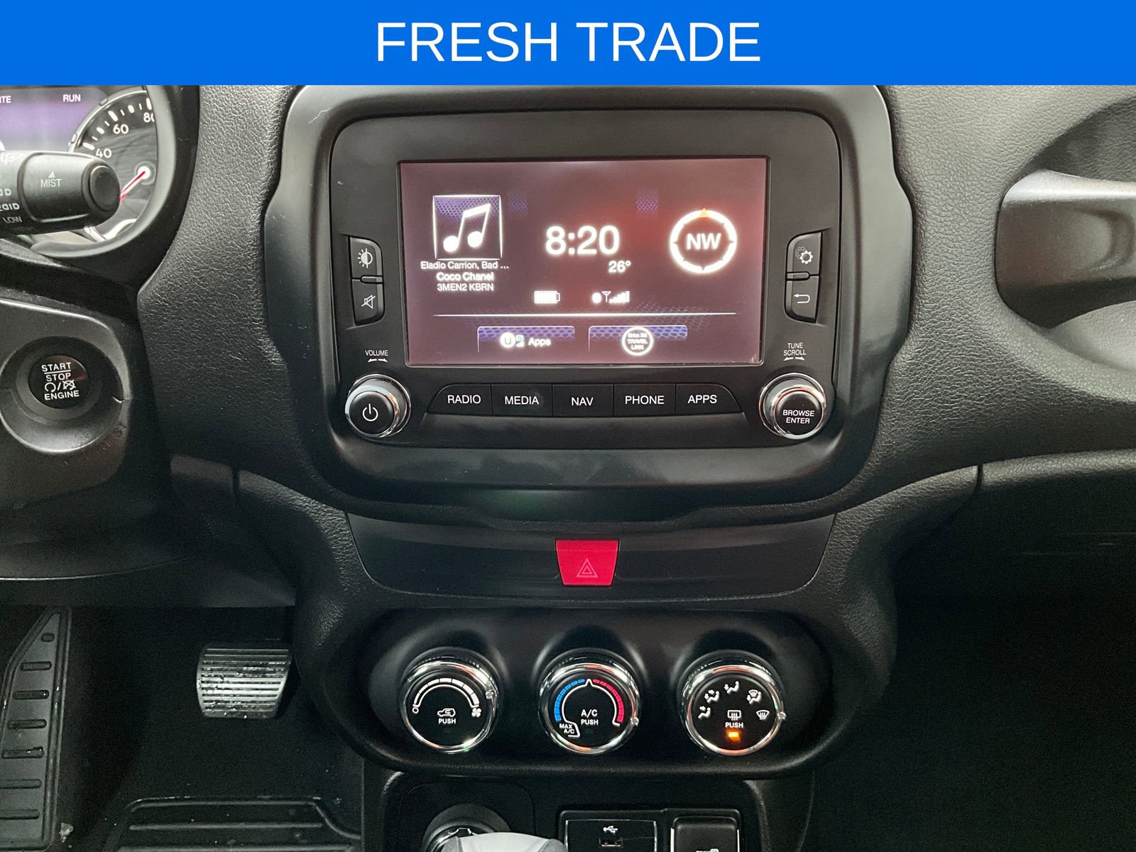 Used 2017 Jeep Renegade Latitude image 18
