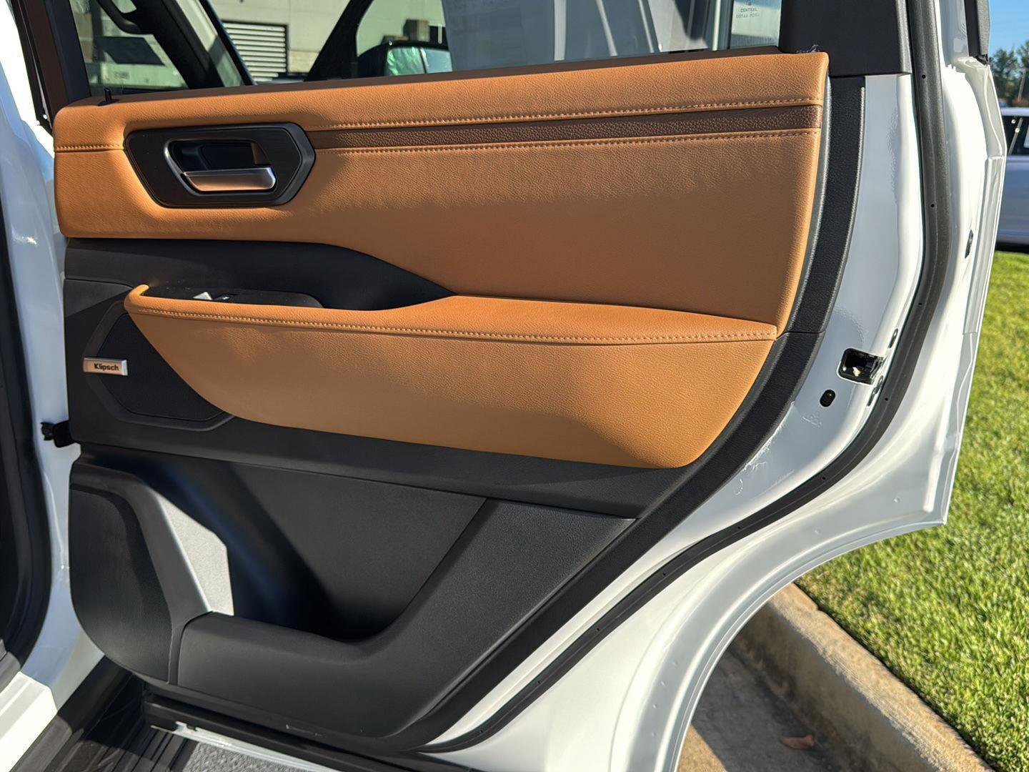 New 2026 Nissan Armada SL image 13