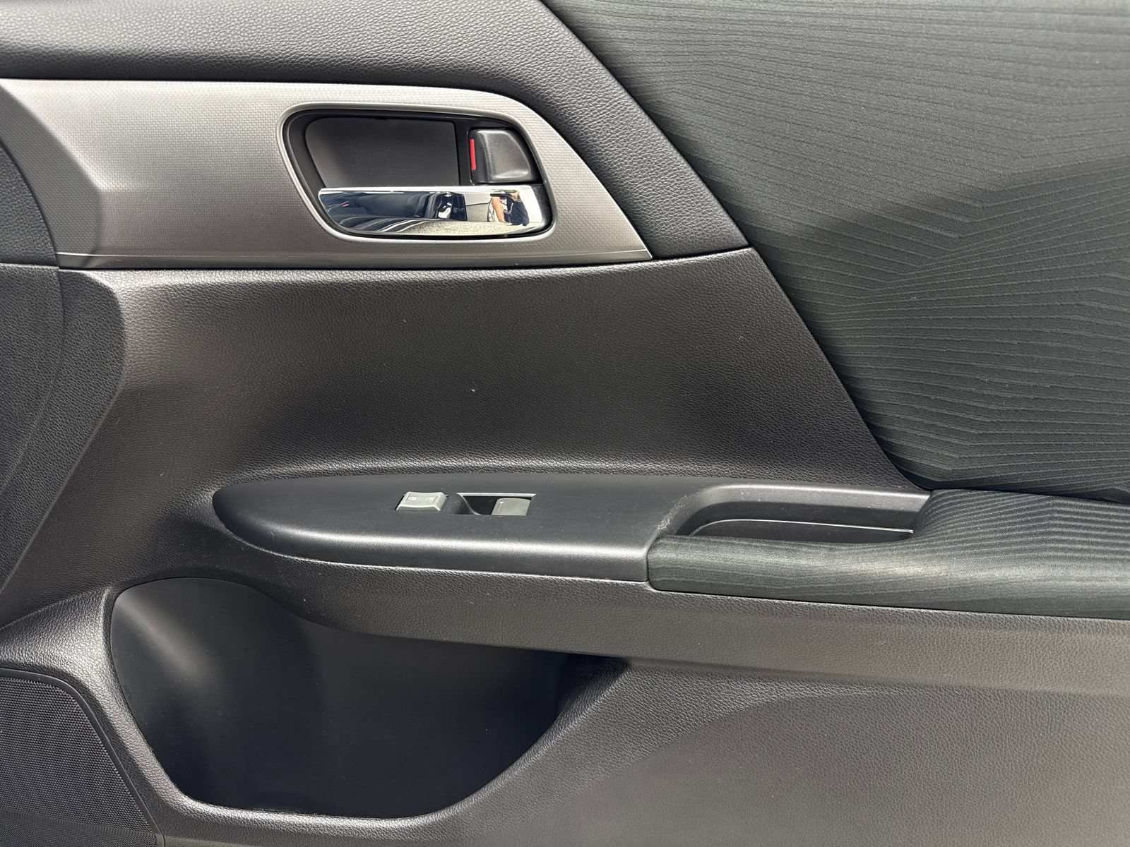 Used 2015 Honda Accord LX image 40