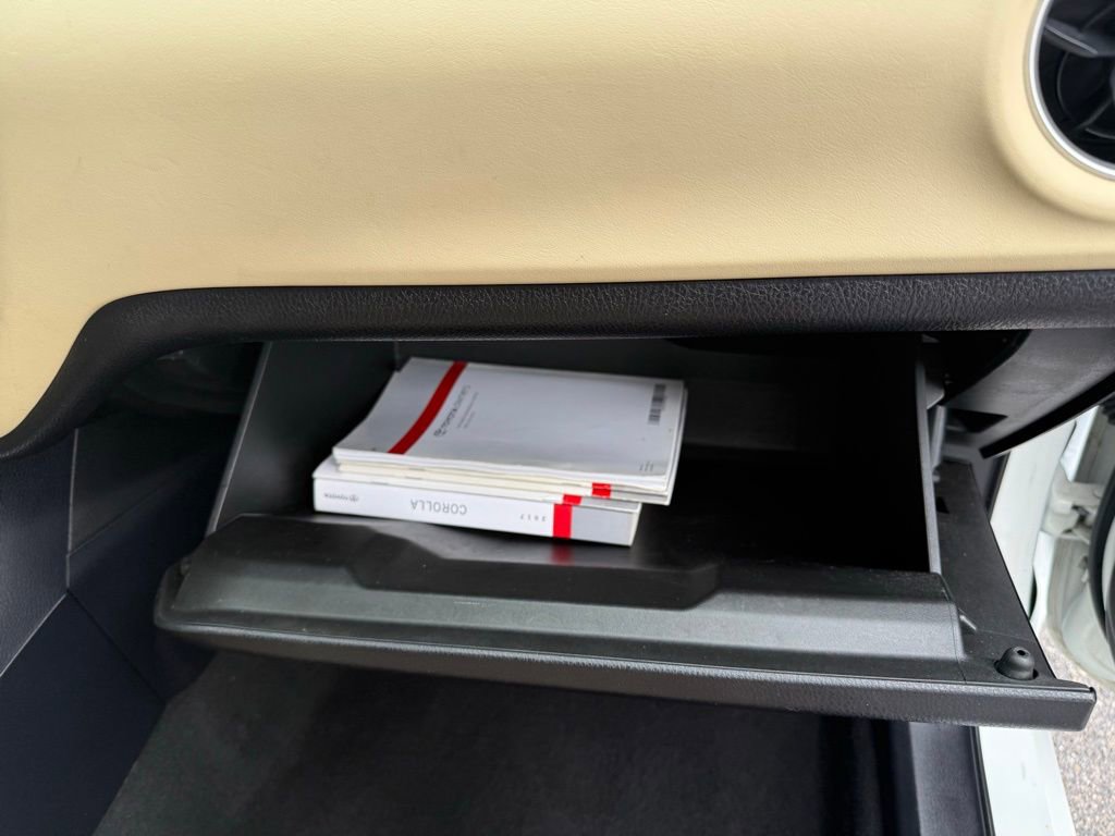 Used 2017 Toyota Corolla LE w/ Carpet Mat Package (TMS) image 24