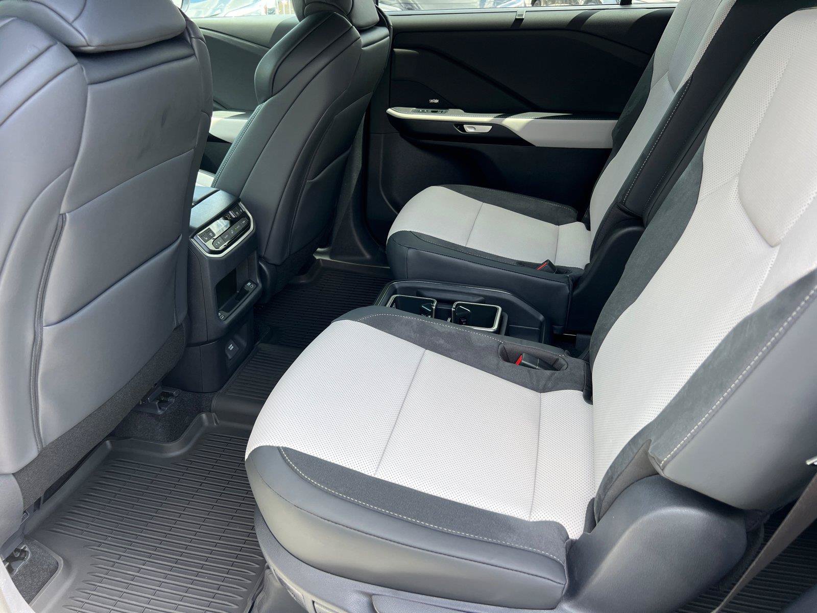 New 2026 Lexus TX 500h AWD image 14