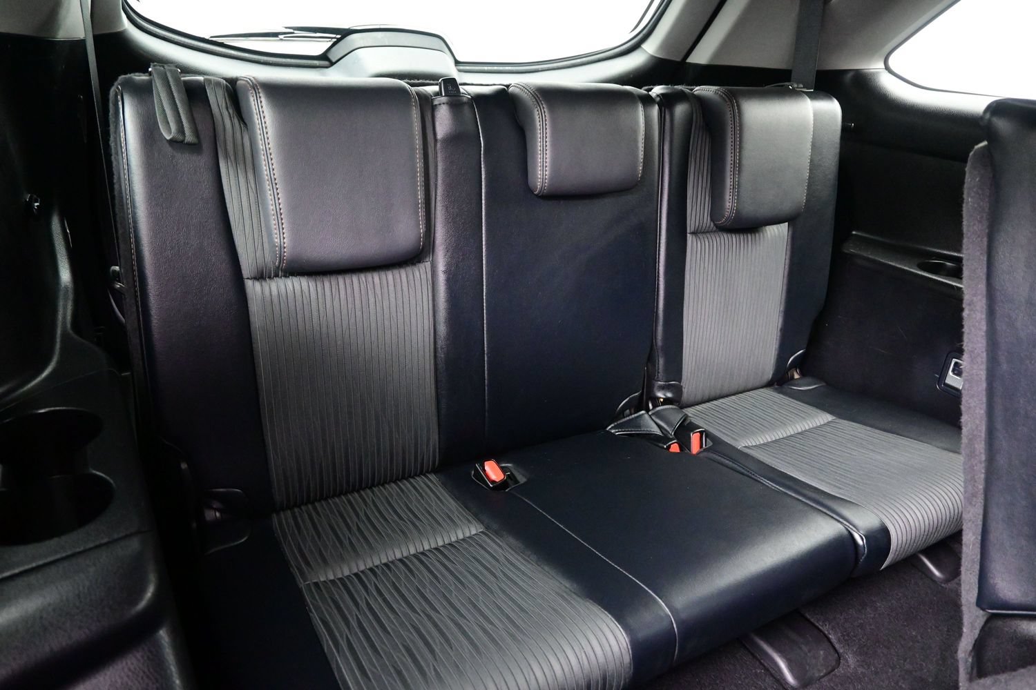 Used 2014 Toyota Highlander Plus FWD image 16