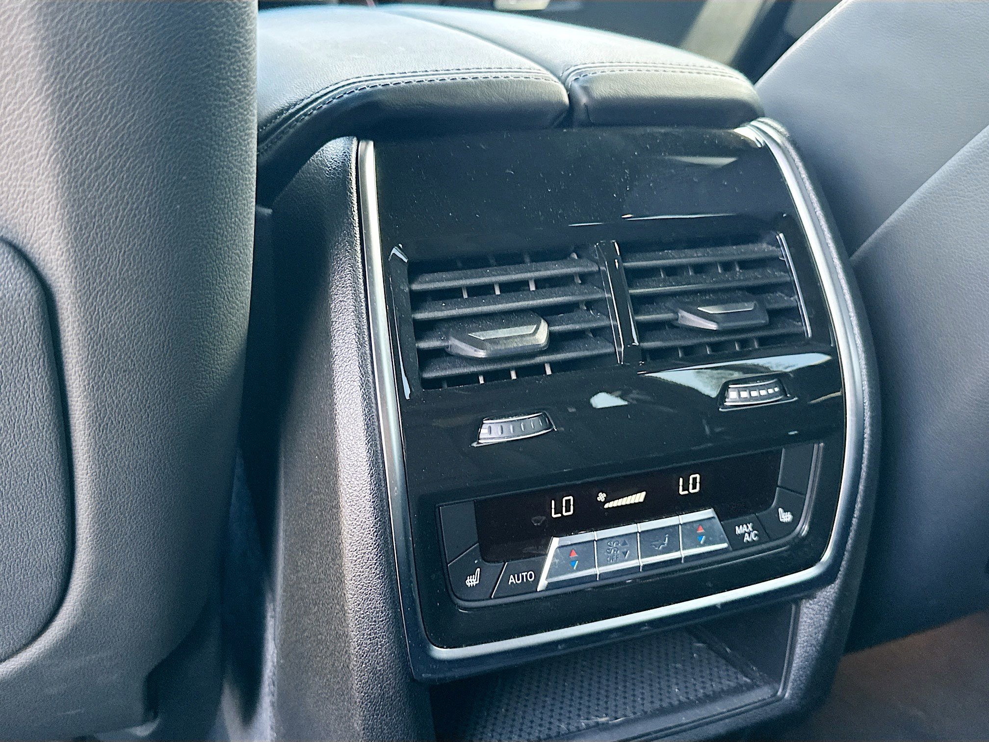 New 2025 BMW X7 M60i AWD/4WD image 19