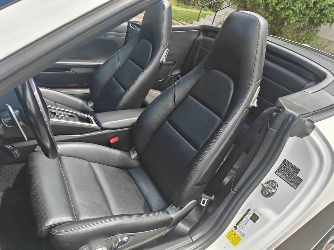 Used 2015 Porsche 911 Carrera S RWD image 17