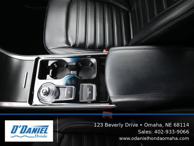 Used 2019 Ford Edge SEL w/ Equipment Group 201A AWD/4WD image 32