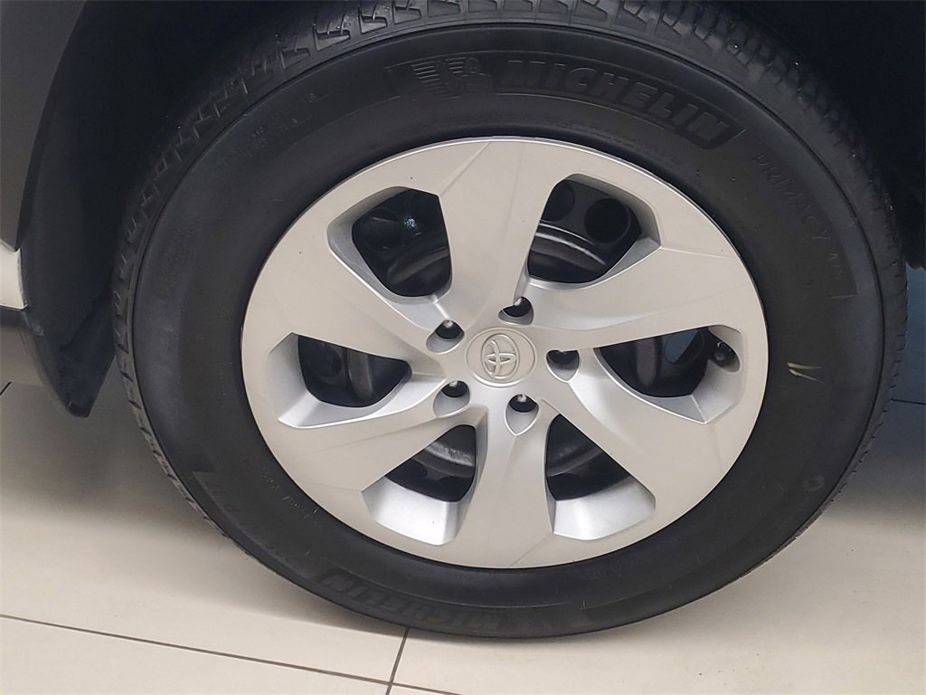 Certified 2024 Toyota RAV4 LE image 4