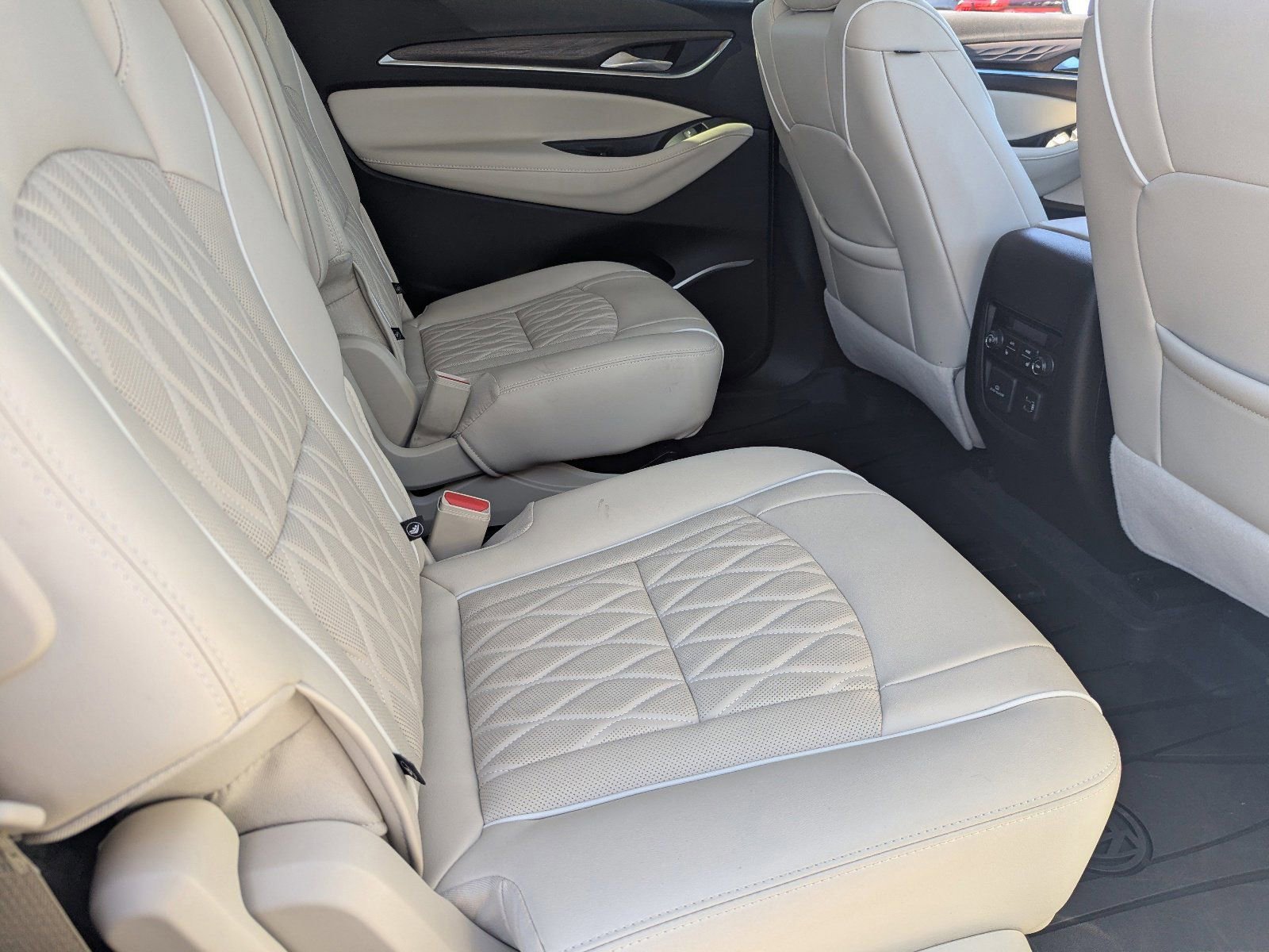 Used 2023 Buick Enclave Avenir w/ Avenir Technology Package image 14