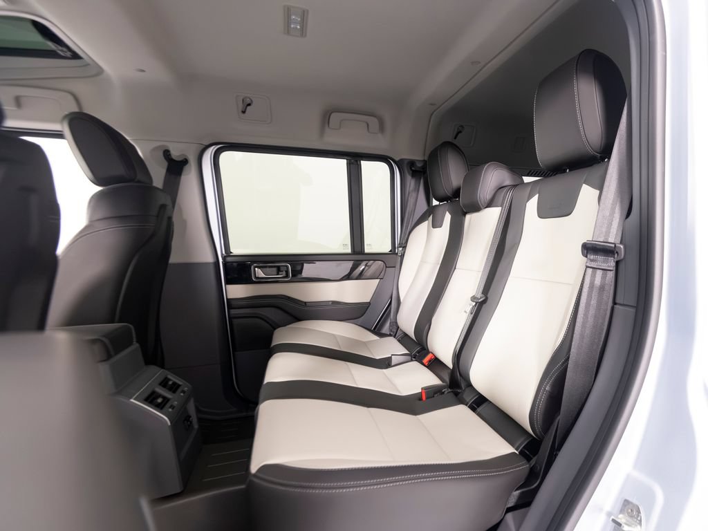Used 2025 INEOS Grenadier AWD/4WD image 36