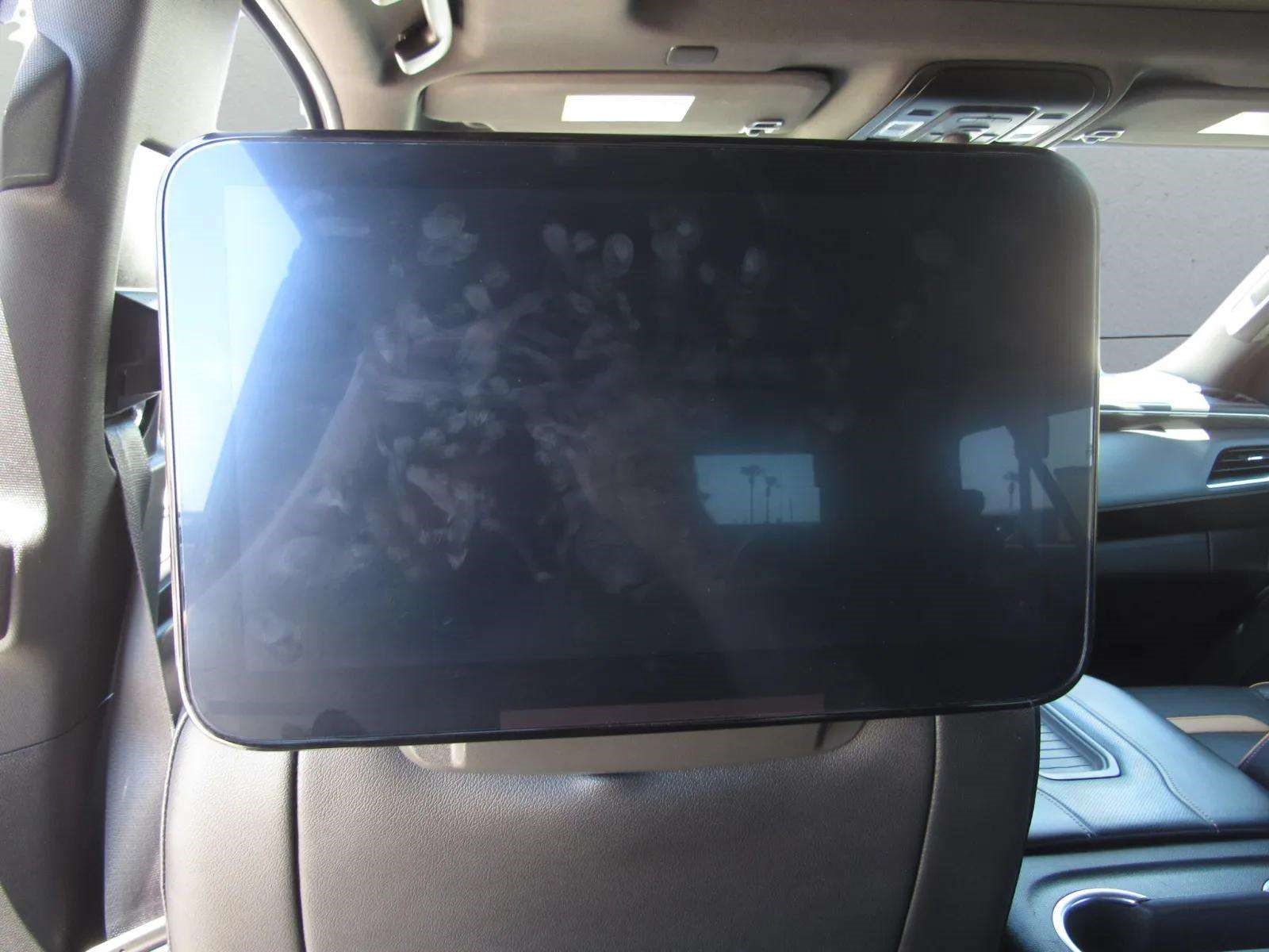 Used 2021 GMC Yukon XL AT4 w/ AT4 Premium Plus Package AWD/4WD image 19