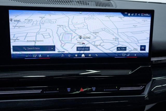 New 2026 BMW 530i xDrive w/ M Sport Package image 19