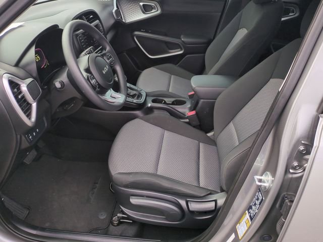 Used 2023 Kia Soul LX image 14