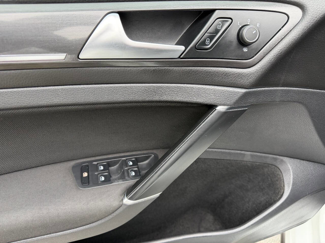 Used 2020 Volkswagen GTI S image 26