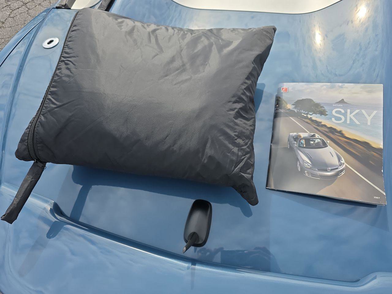 Used 2007 Saturn Sky ROADSTER w/ Premium Trim Pkg image 28