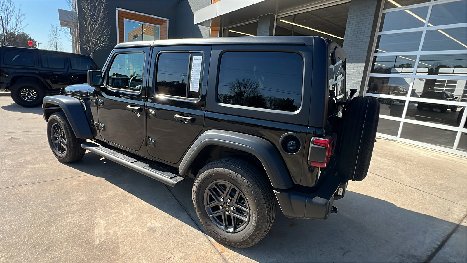 Certified 2025 Jeep Wrangler Sport S image 10