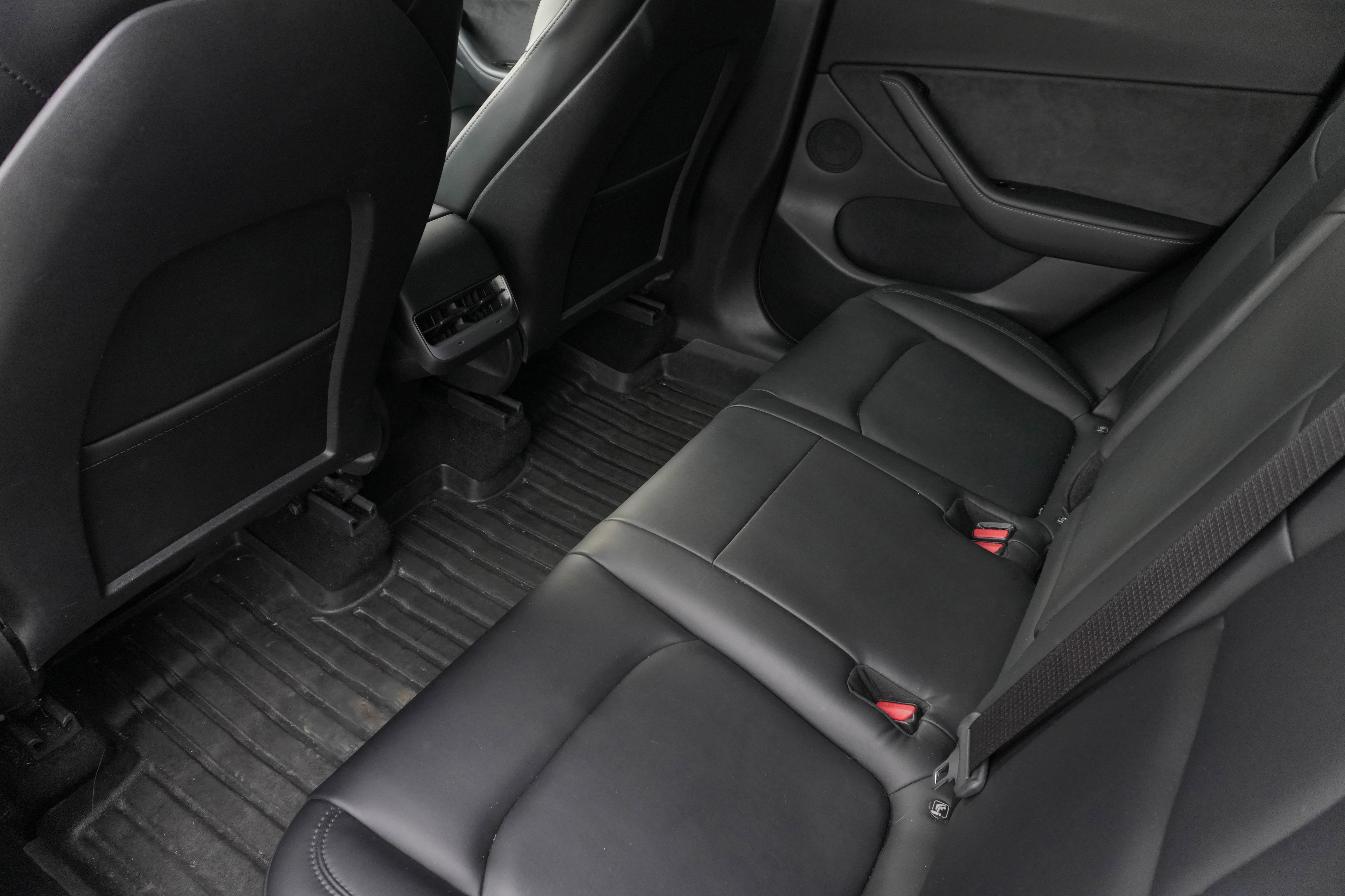 Used 2021 Tesla Model Y Long Range image 28