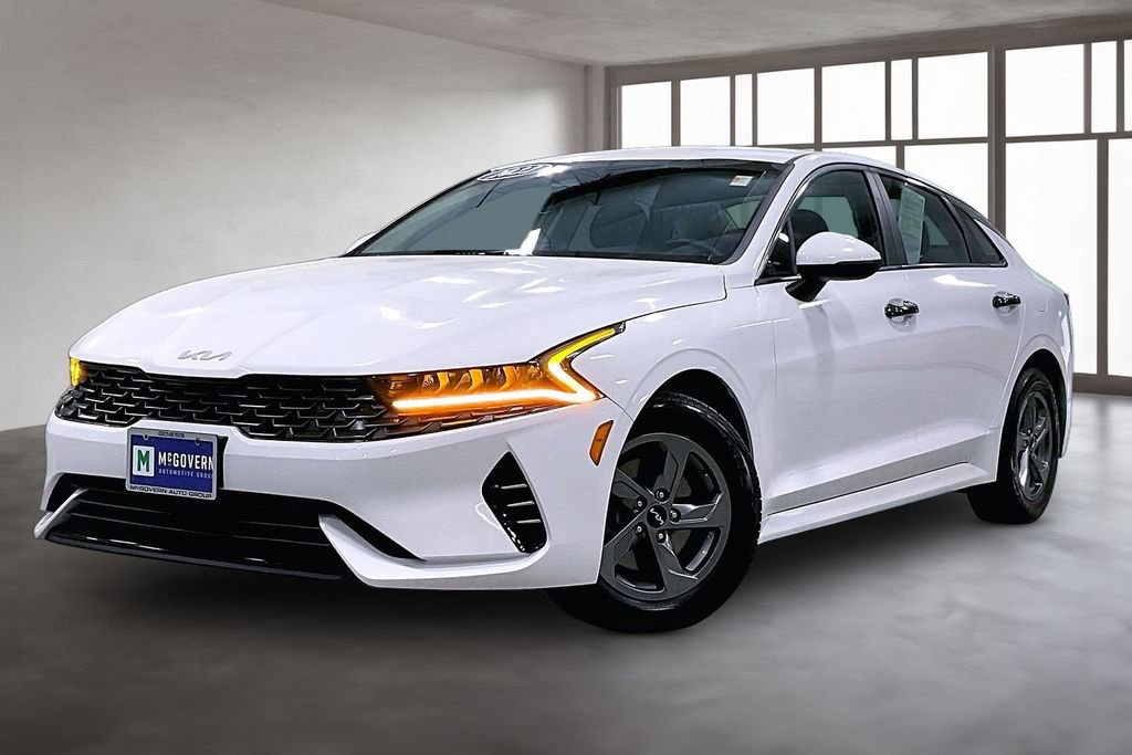 Used 2022 Kia K5 LXS FWD image 1