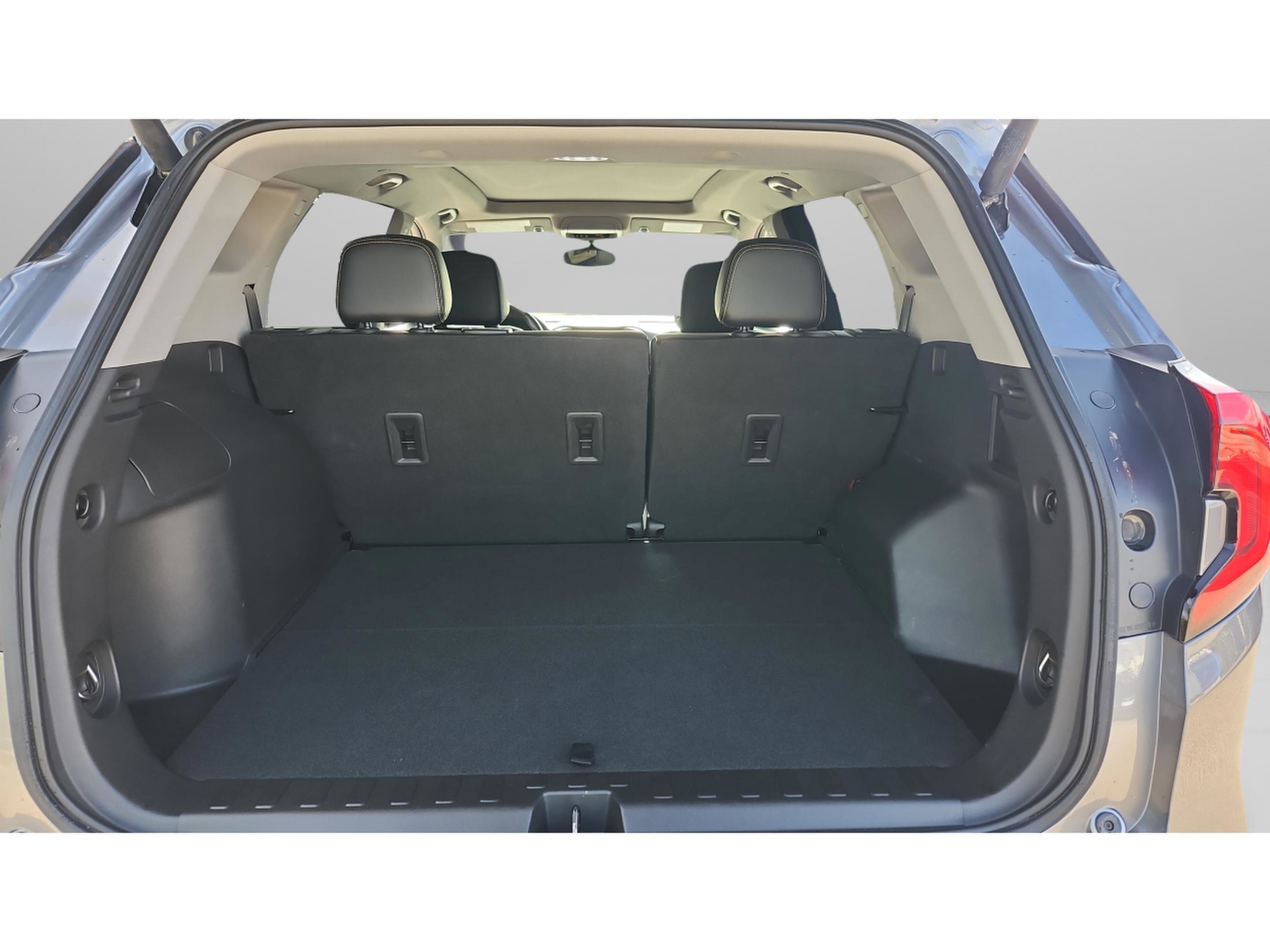 Used 2021 GMC Terrain SLT image 15