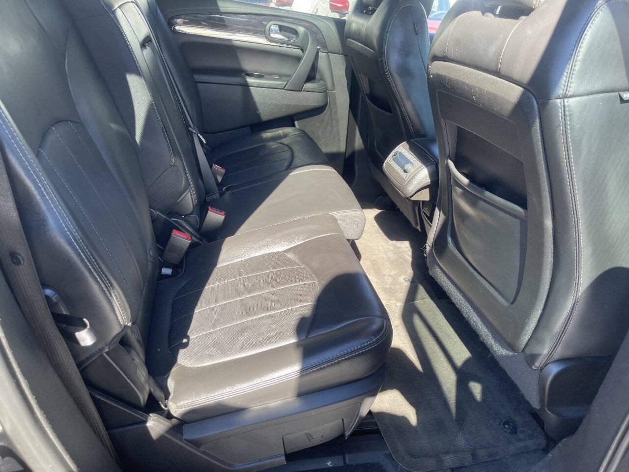 Used 2016 Buick Enclave Leather AWD/4WD image 24