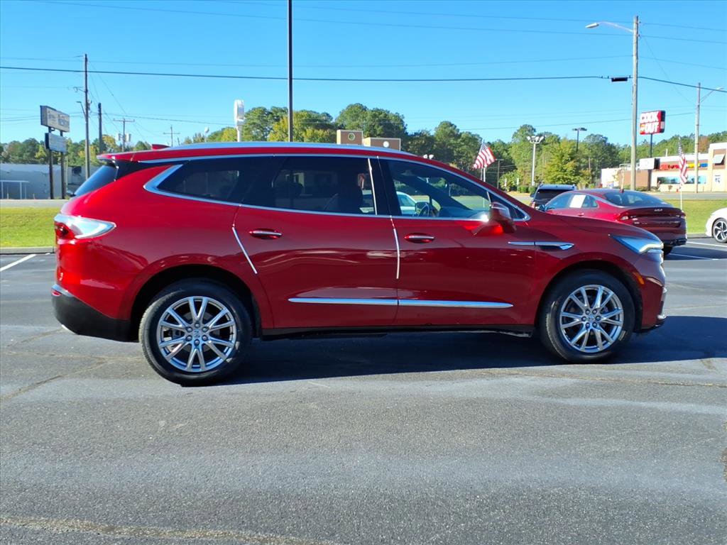 Used 2023 Buick Enclave Essence w/ Experience Buick Package image 21