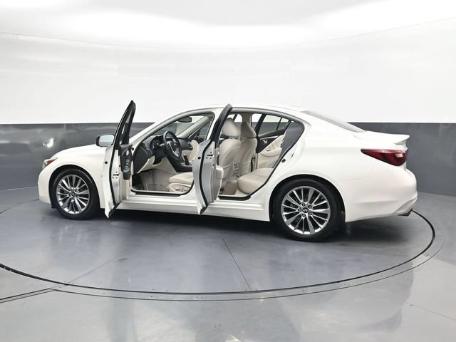 Used 2018 INFINITI Q50 Luxe w/ Essential Package (3.0T Luxe) RWD image 42