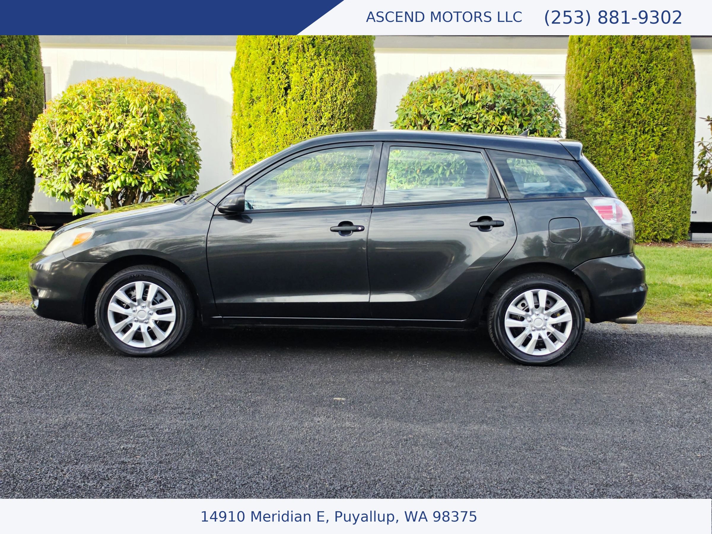 Used 2006 Toyota Matrix FWD image 2