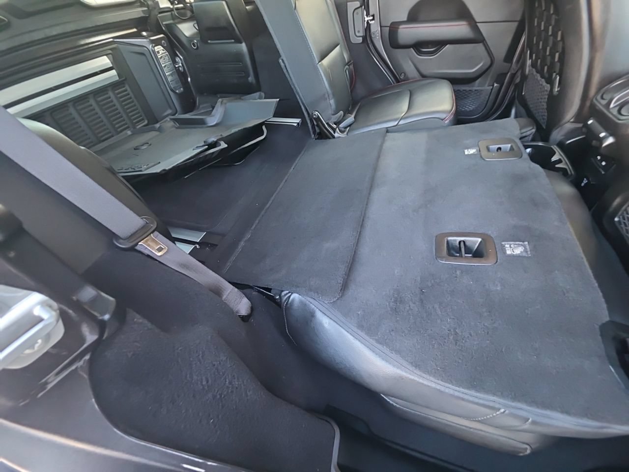 Used 2020 Jeep Wrangler Unlimited Rubicon AWD/4WD image 23