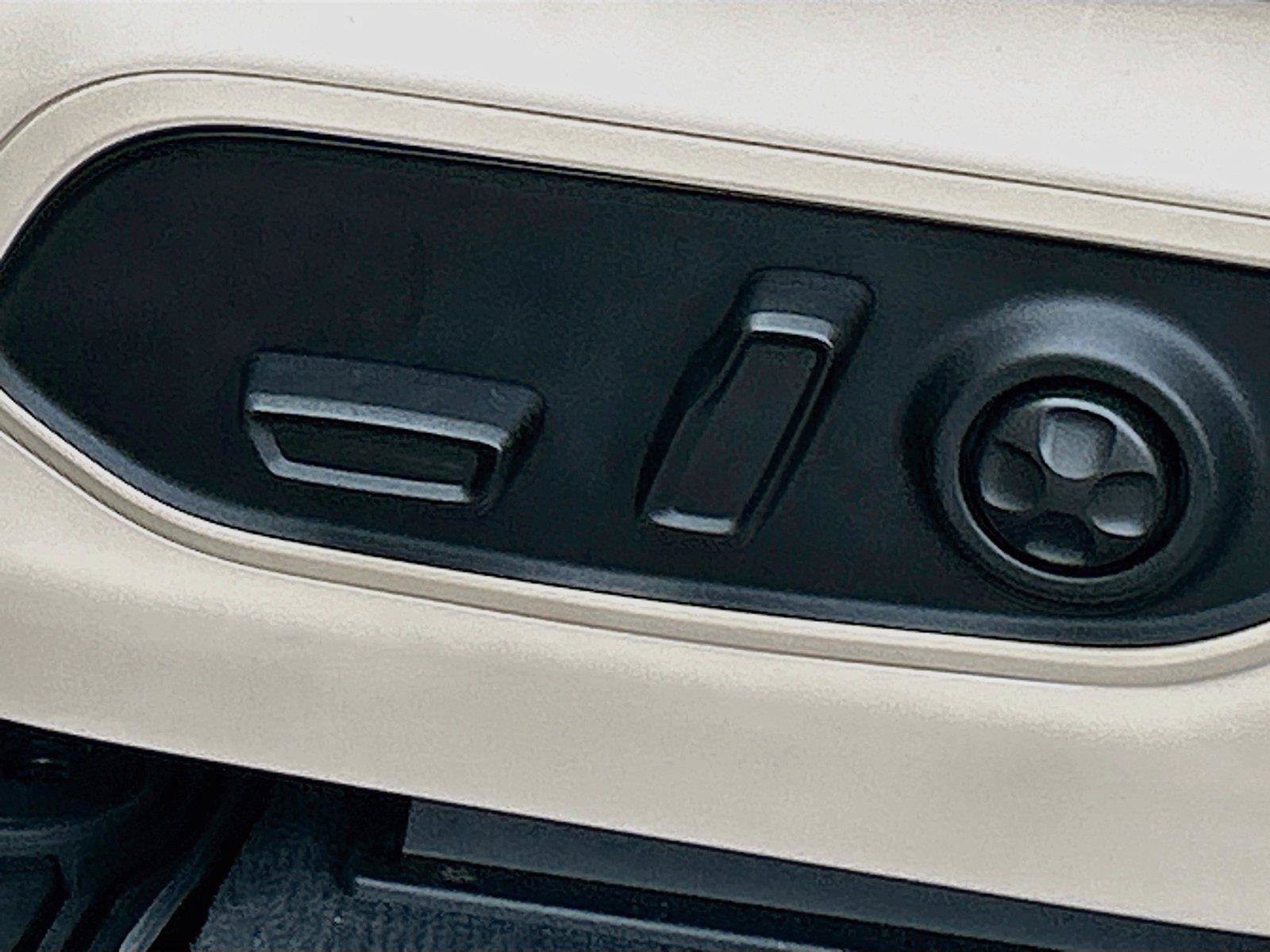 Used 2024 Jeep Grand Cherokee L Limited AWD/4WD image 27
