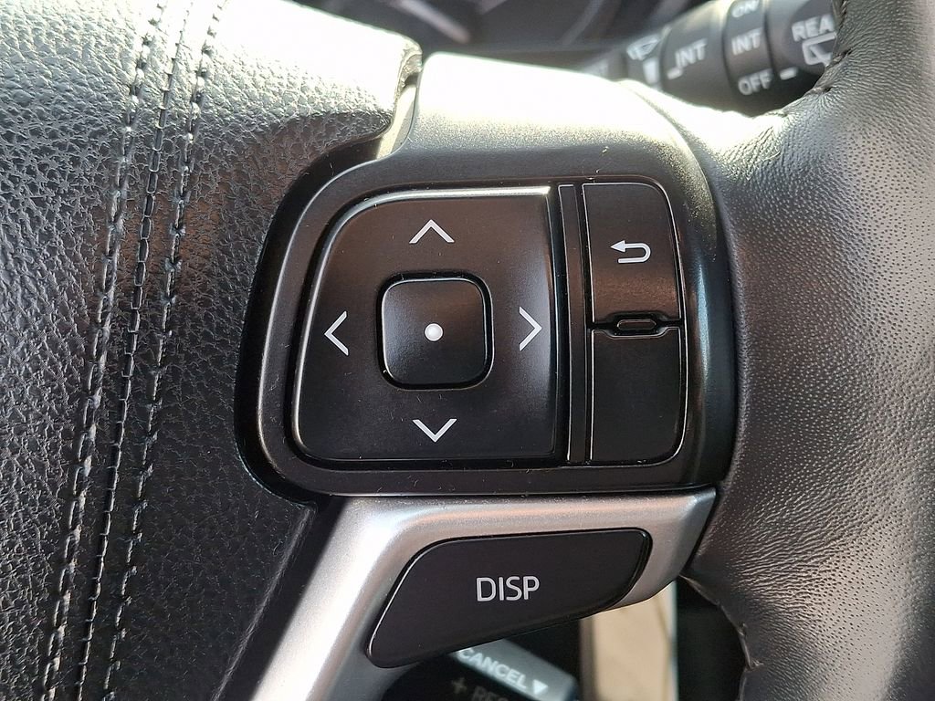 Used 2015 Toyota Highlander Plus image 21