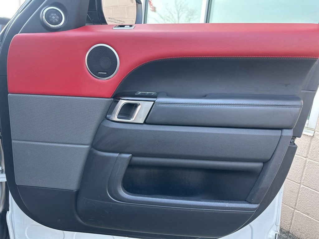 Used 2020 Land Rover Range Rover Sport HST image 22