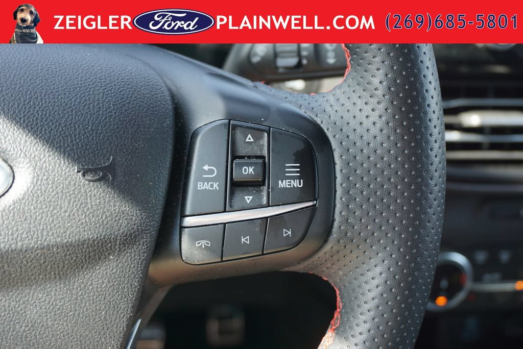 Used 2023 Ford Escape ST-Line Select AWD/4WD image 23