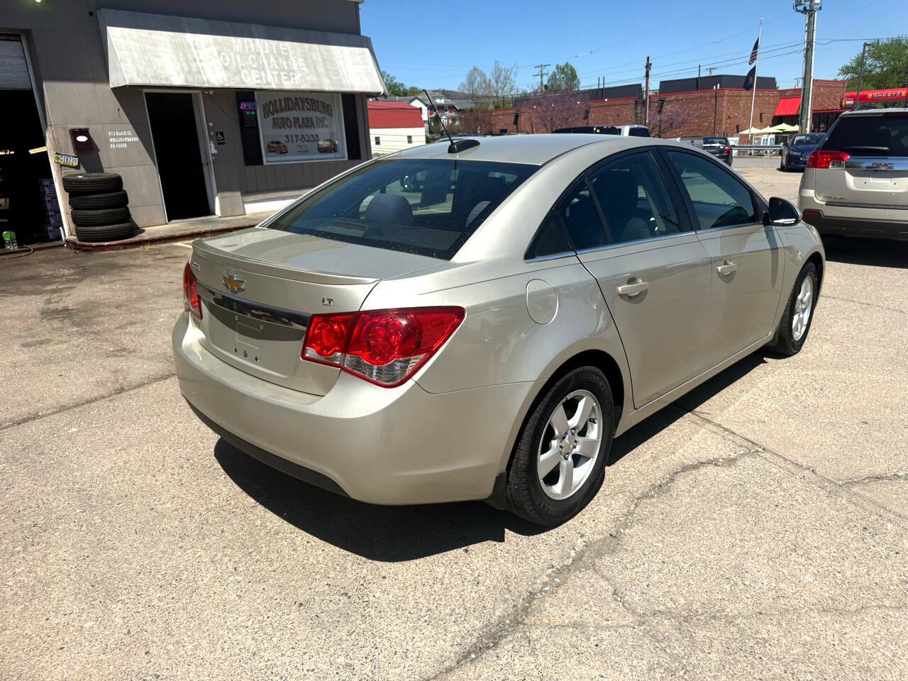 Used 2015 Chevrolet Cruze LT image 9