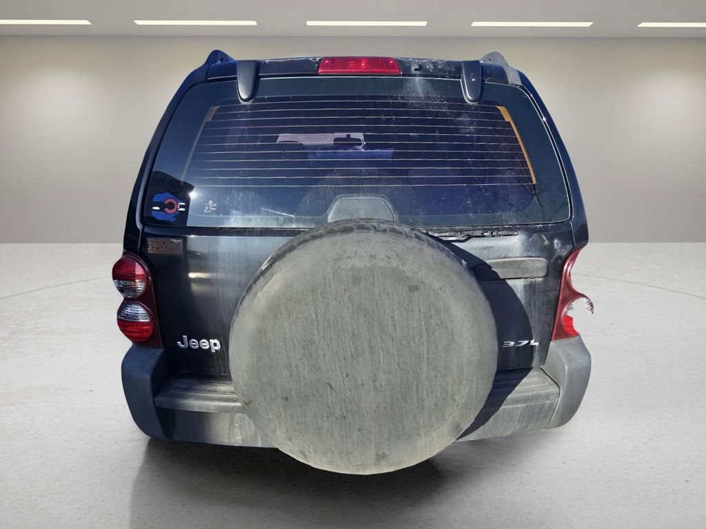 Used 2007 Jeep Liberty Sport image 4