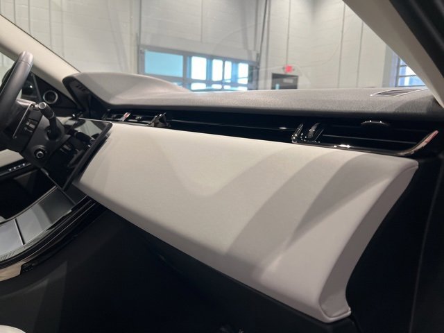 Used 2025 Land Rover Range Rover Evoque S image 54