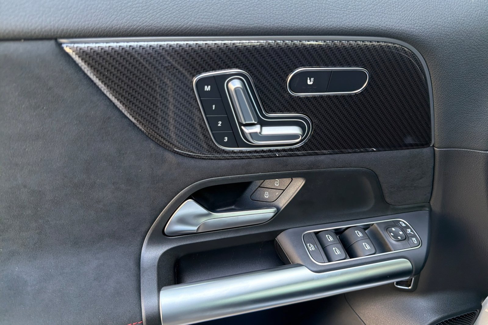 New 2026 Mercedes-Benz GLA 35 AMG 4MATIC image 10