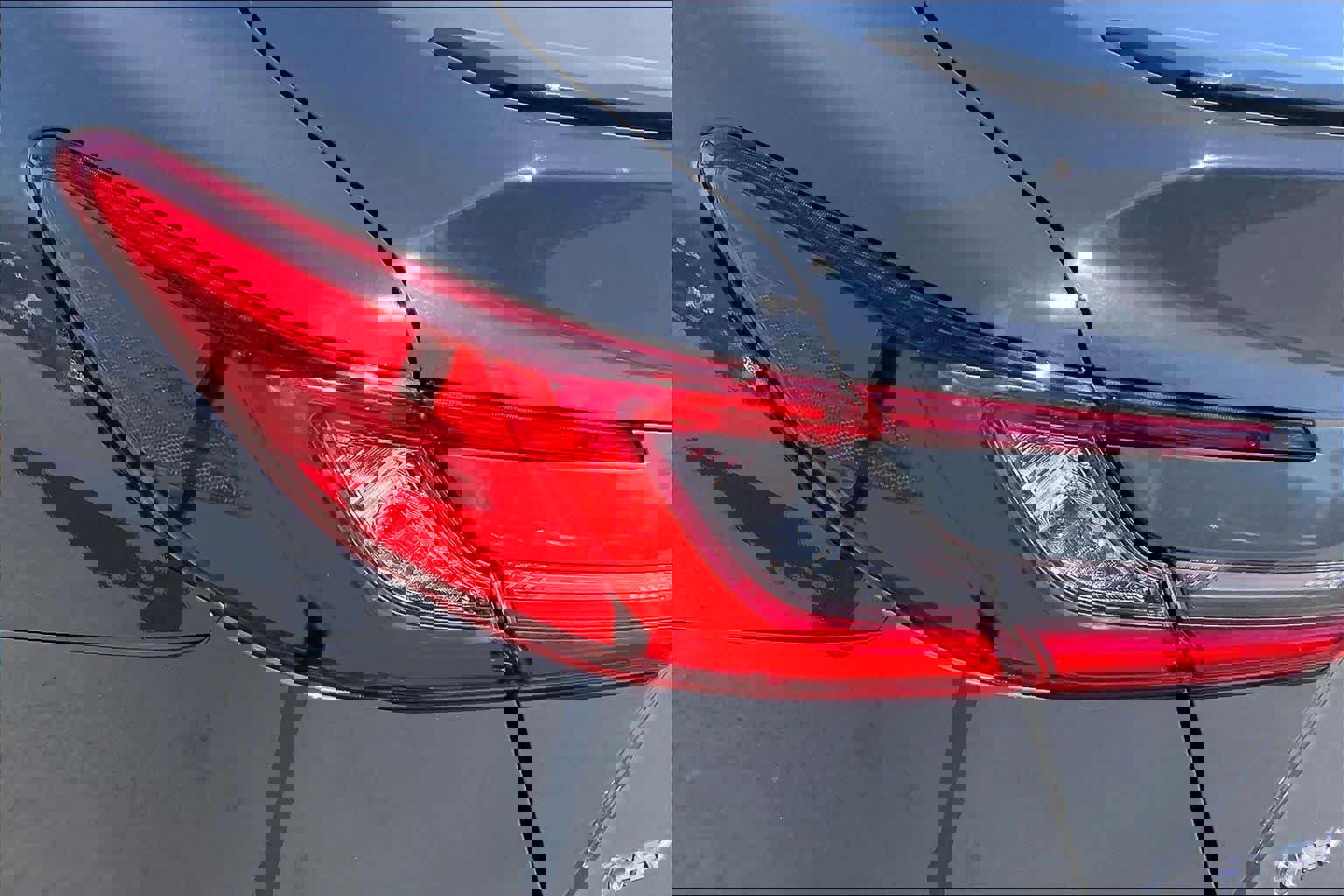 Used 2025 Toyota Camry XLE image 28