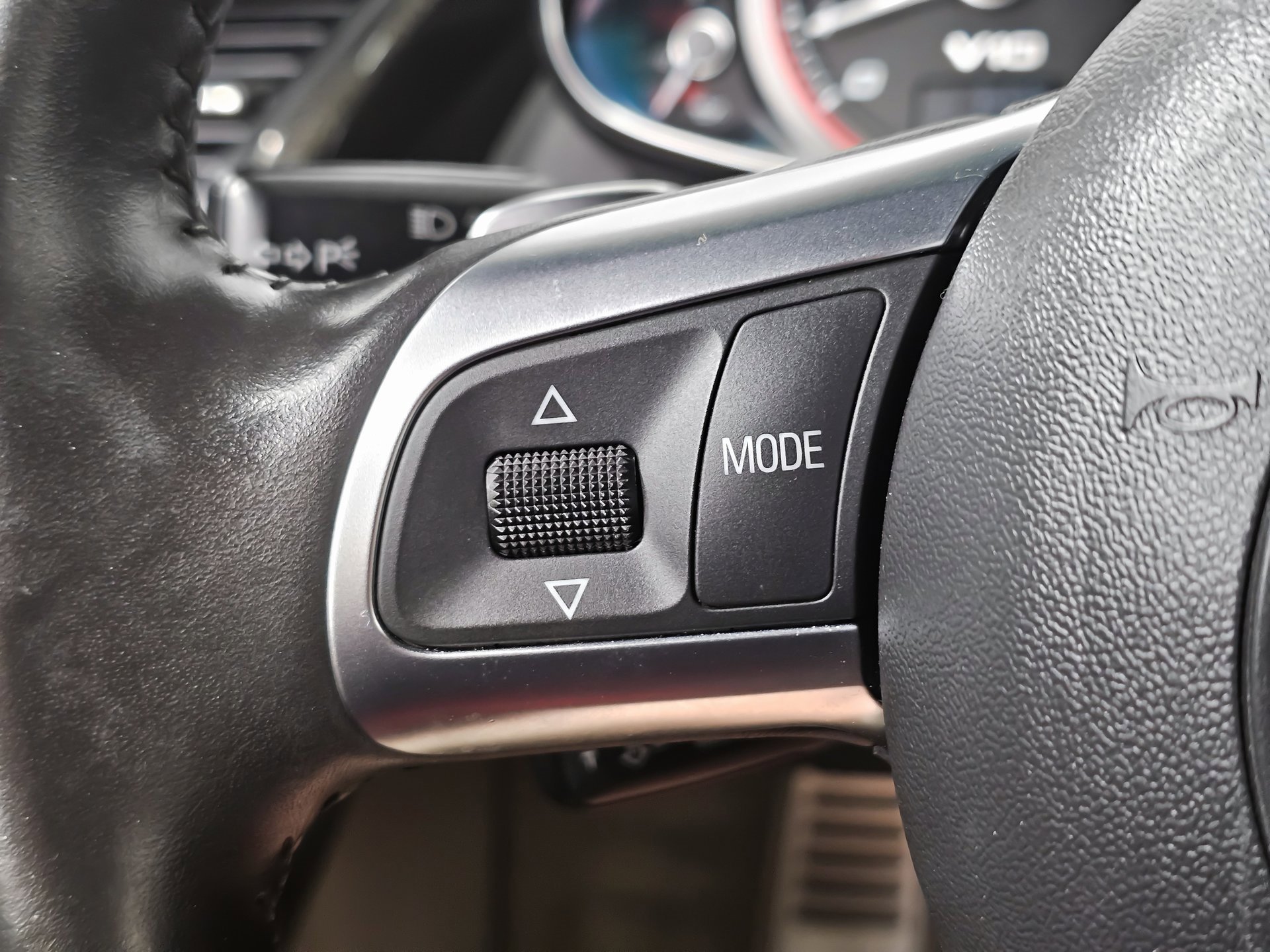 Used 2010 Audi R8 V10 image 26