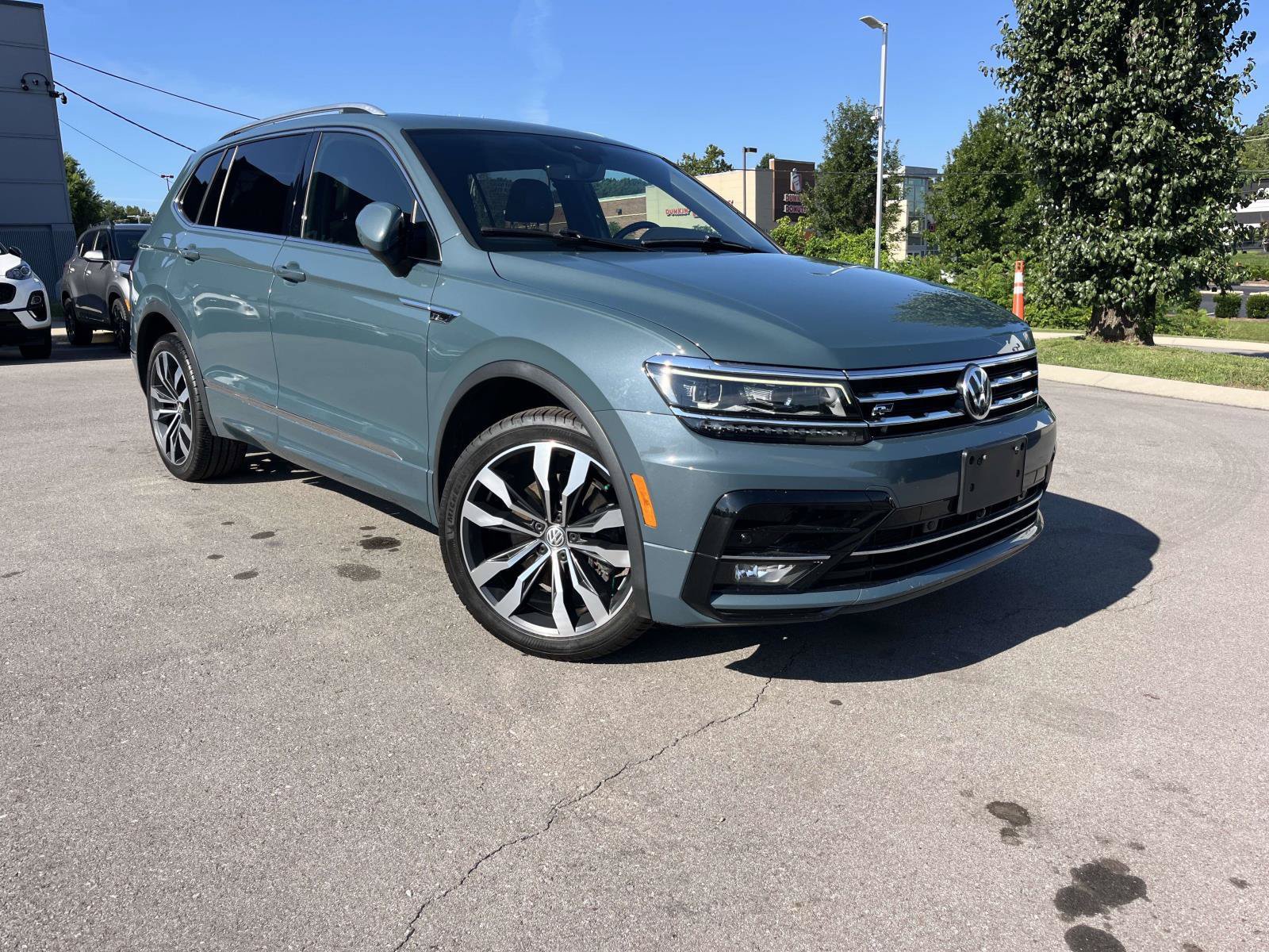 Used 2020 Volkswagen Tiguan SEL Premium R-Line AWD/4WD image 1