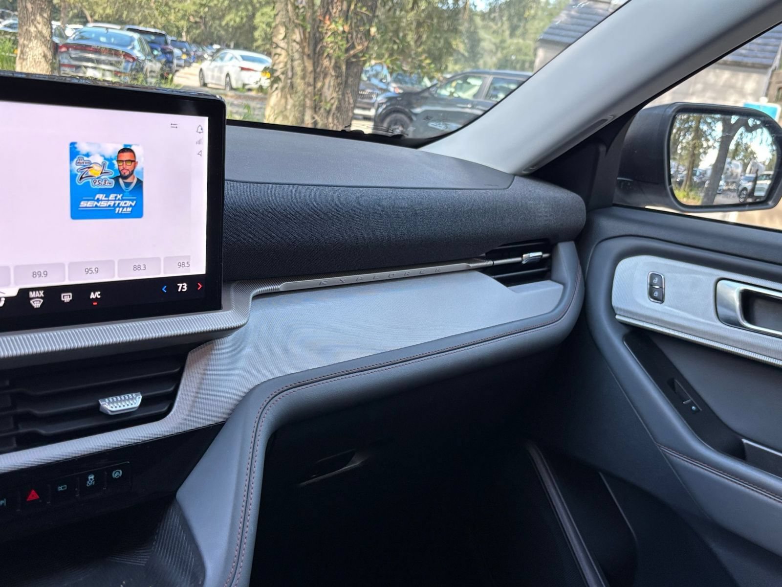 Used 2026 Ford Explorer Active RWD image 35