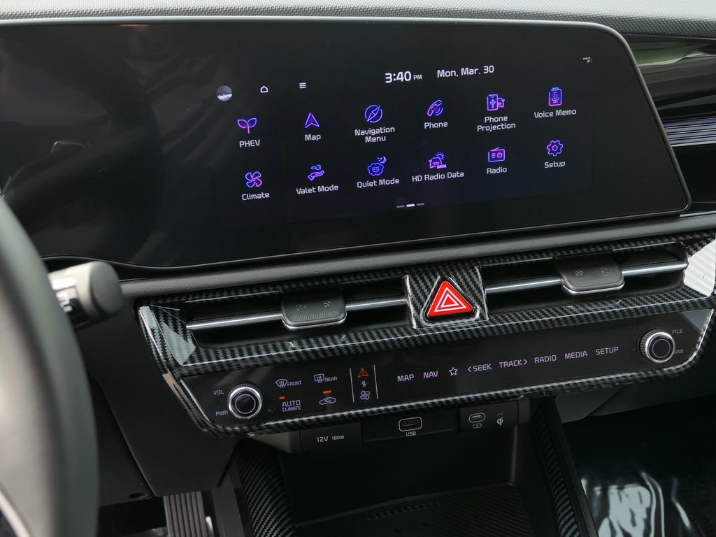 Used 2025 Kia Niro EX image 17