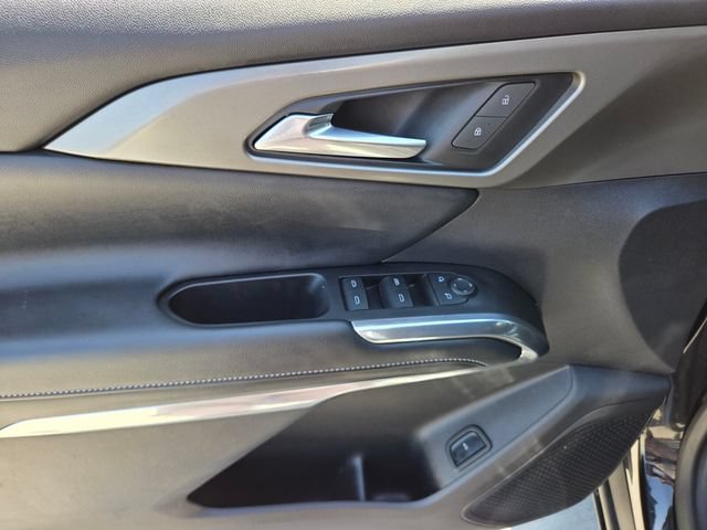 Certified 2025 Chevrolet Traverse LT w/ Midnight/Sport Edition FWD image 18