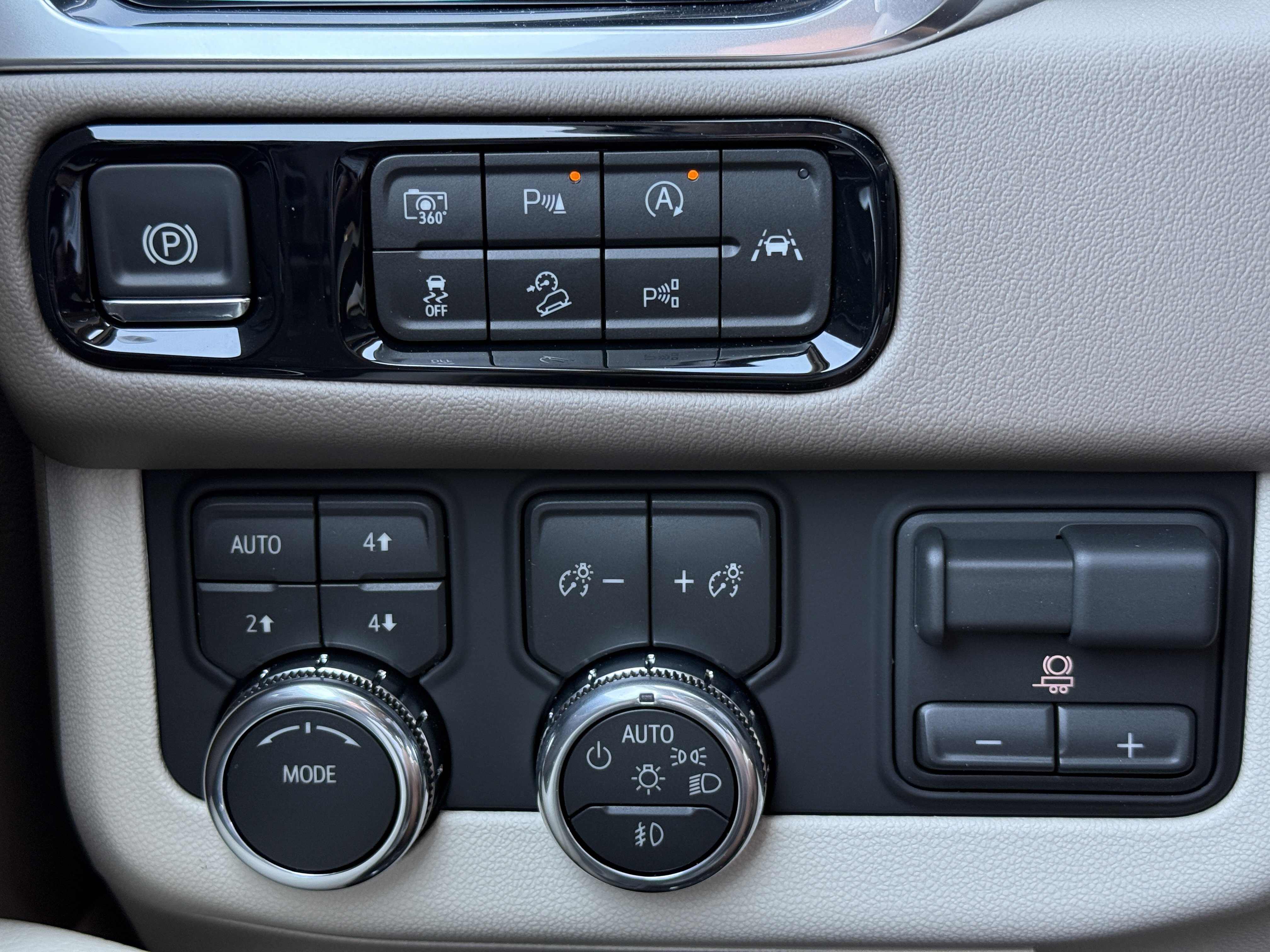 New 2026 GMC Yukon Denali image 38