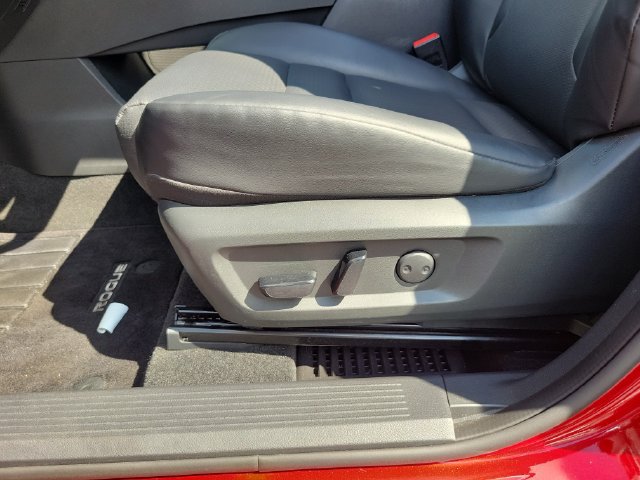 Used 2023 Nissan Rogue SV w/ SV Premium B Package FWD image 19