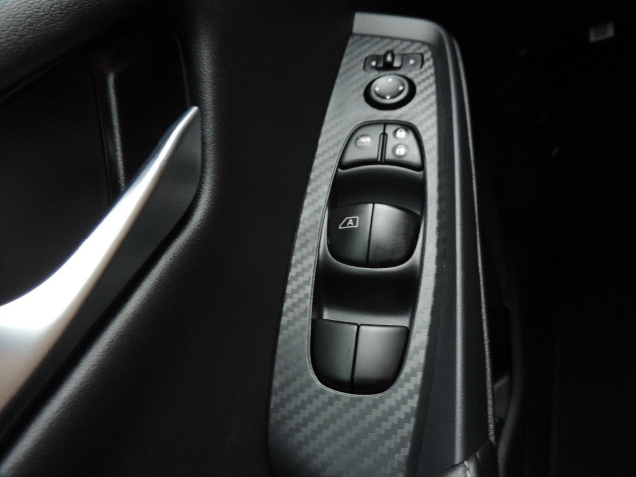 Used 2025 Nissan Sentra SV w/ Trunk Package FWD image 23