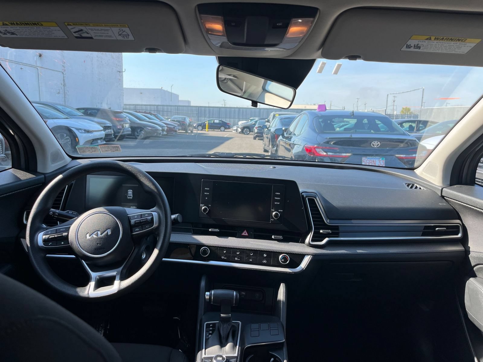 Used 2025 Kia Sportage LX FWD image 27