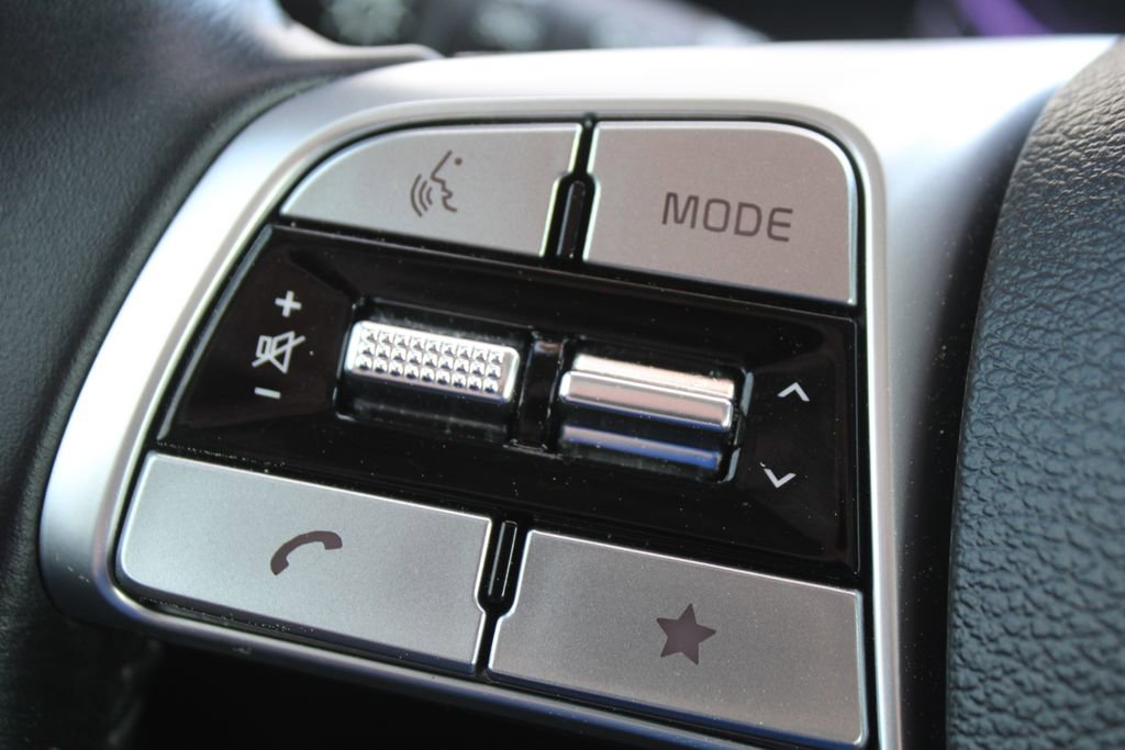 Used 2025 Kia Telluride S image 28